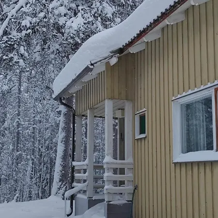 Alpstuga Talo Kainuun Korvessa Kiekinkoskella