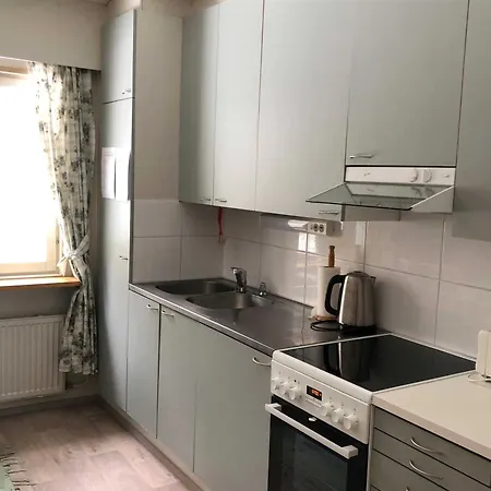 Talo Kainuun Korvessa Kiekinkoskella * Kuhmo