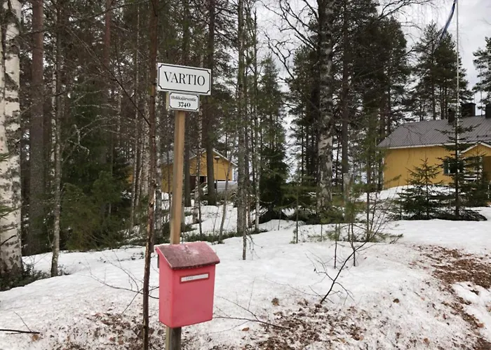 Talo Kainuun Korvessa Kiekinkoskella *